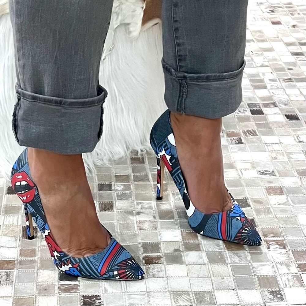 EUC Aldo Graffiti Heels size 9